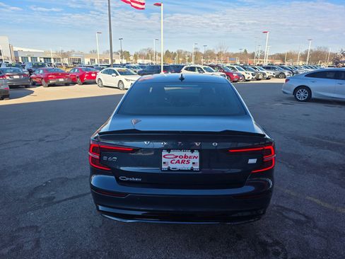 Used 2023 Volvo S60 T8 Core image 4