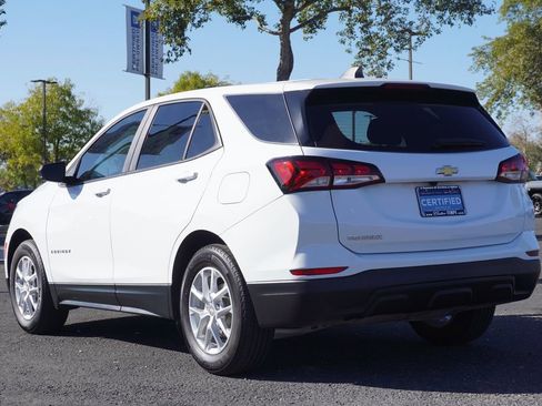 Certified 2024 Chevrolet Equinox LS w/ LS Convenience Package image 3