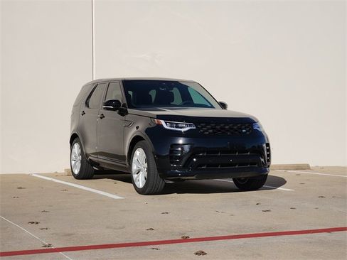 Used 2024 Land Rover Discovery Dynamic SE image 3