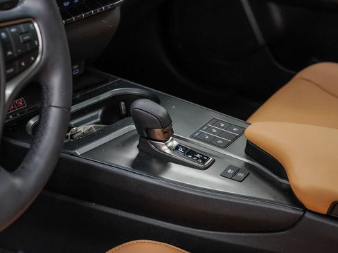Used 2026 Lexus UX 300h FWD w/ Cold Area Package image 24