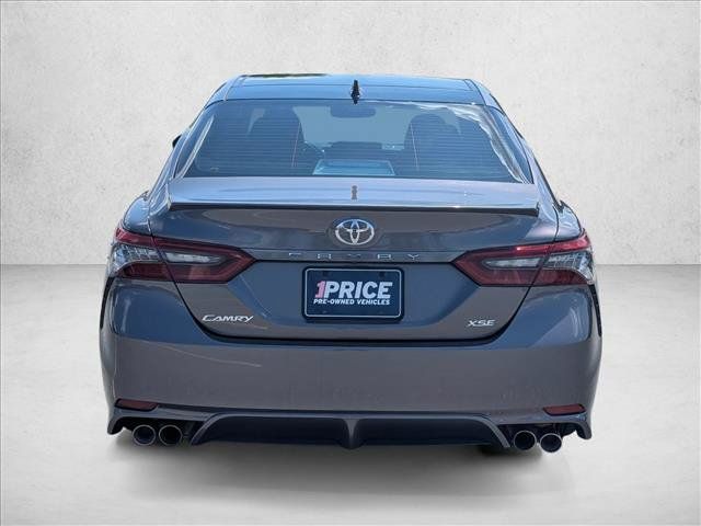 Used 2022 Toyota Camry XSE FWD image 6