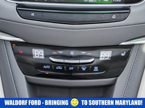 Used 2022 Cadillac XT5 Premium Luxury image 27