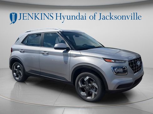 New 2026 Hyundai Venue SEL FWD image 9