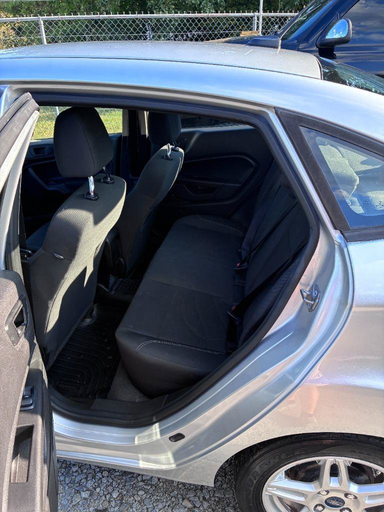 Used 2019 Ford Fiesta SE FWD image 10