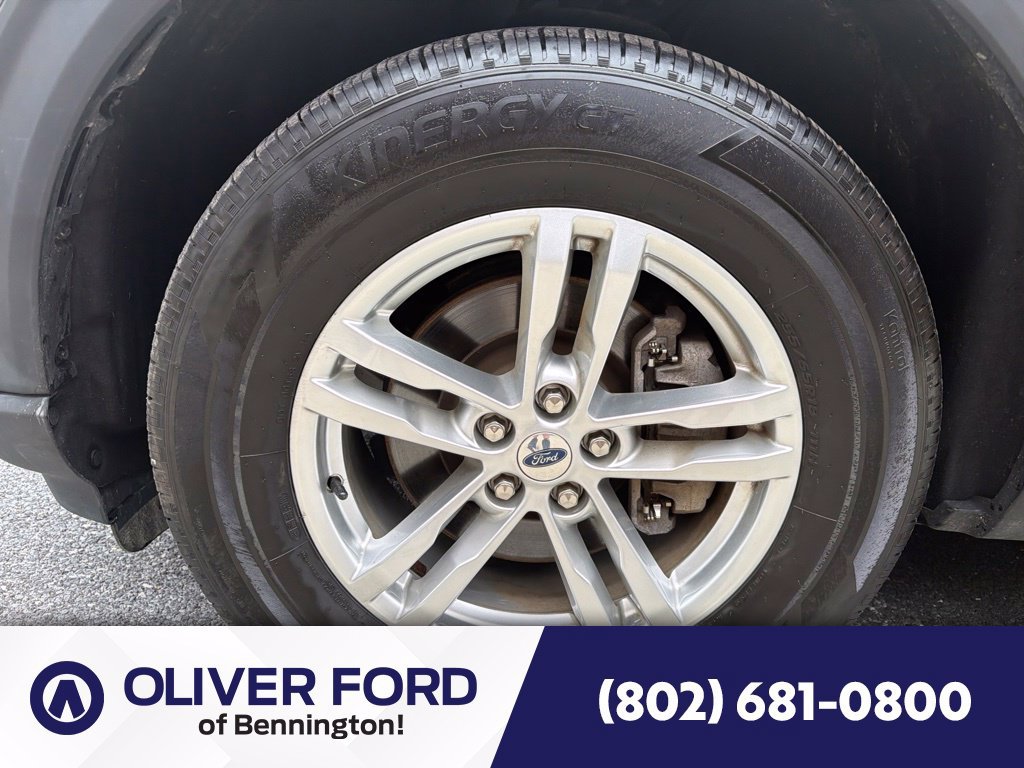Used 2022 Ford Explorer XLT w/ Equipment Group 202A AWD/4WD image 11
