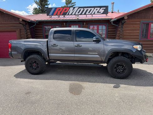 Used 2016 Toyota Tacoma TRD Off-Road w/ Towing Package AWD/4WD image 24