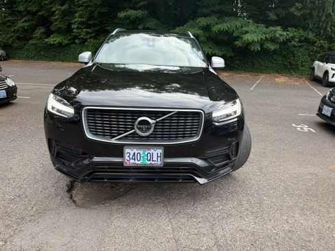 Used 2017 Volvo XC90 T6 R-Design w/ Vision Package AWD/4WD image 2