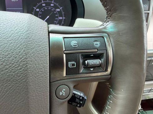 Used 2017 Lexus GX 460 Luxury w/ Preferred Accessory Package AWD/4WD image 29