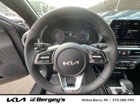 Certified 2024 Kia Forte GT-Line FWD image 5