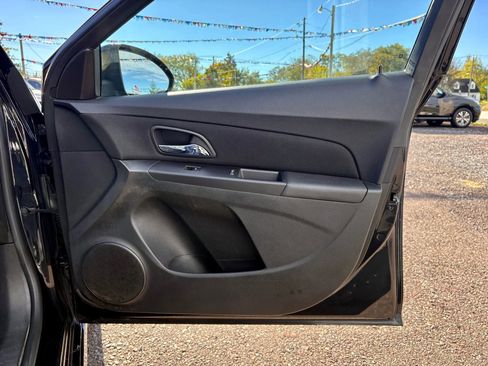 Used 2015 Chevrolet Cruze LT w/ RS Package image 14