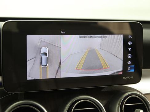 Used 2022 Mercedes-Benz GLC 300 4MATIC image 14