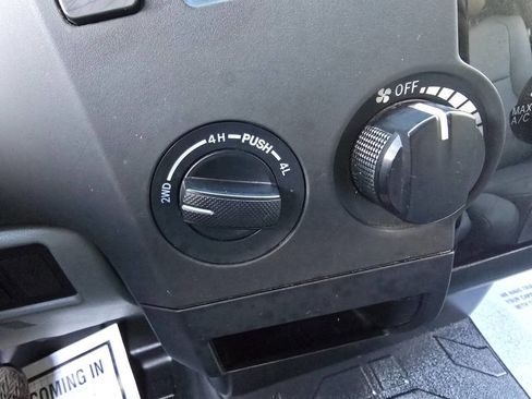 Used 2012 Toyota Tundra 4x4 Double Cab w/ Tow Pkg image 13