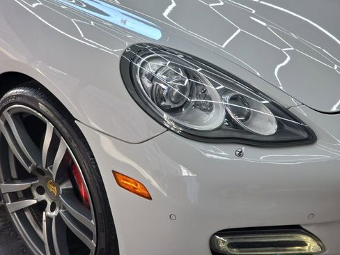 Used 2010 Porsche Panamera Turbo image 23