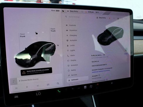 Used 2019 Tesla Model 3 Standard Range Plus image 23