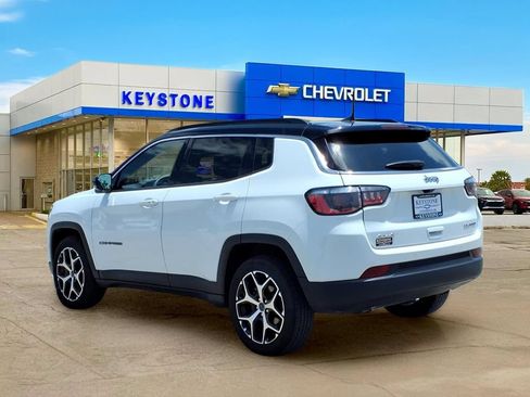 Used 2025 Jeep Compass Limited AWD/4WD image 5