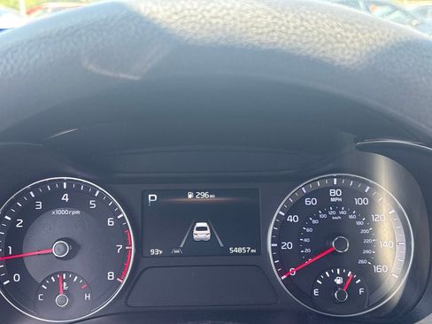 Used 2024 Kia Forte LXS w/ LXS Technology Package FWD image 8