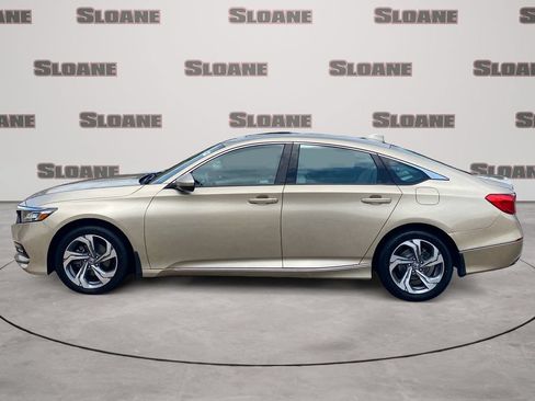 Used 2020 Honda Accord EX image 2