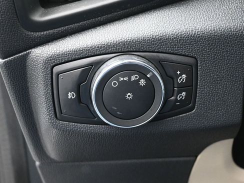 Used 2020 Ford EcoSport SE image 28