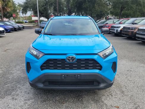 Used 2019 Toyota RAV4 LE image 9