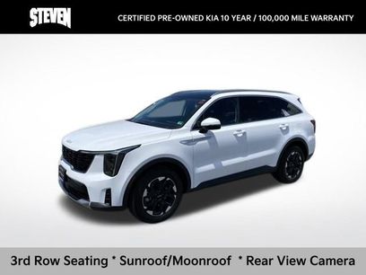 Certified 2025 Kia Sorento S w/ Panoramic Sunroof Package