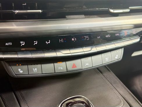 Used 2024 Cadillac XT4 Sport image 15