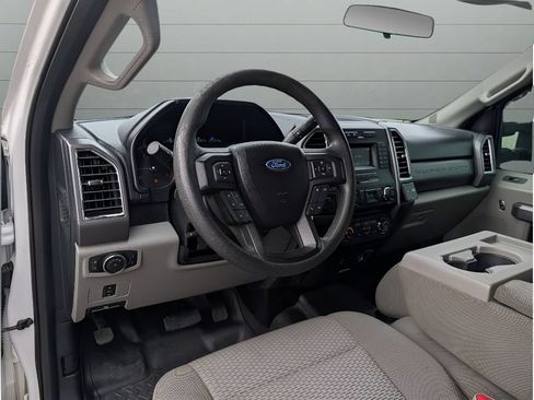 Used 2017 Ford F350 XLT w/ XLT Value Package AWD/4WD image 16