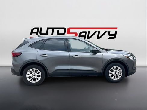 Used 2025 Ford Escape Active FWD image 8