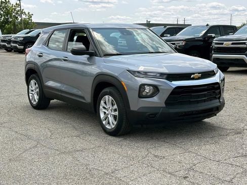 Certified 2023 Chevrolet TrailBlazer LS FWD image 9