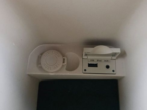 Used 2010 Hyundai Sonata GLS image 18