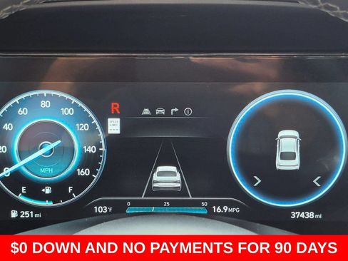 Used 2025 Hyundai Elantra SEL FWD image 16