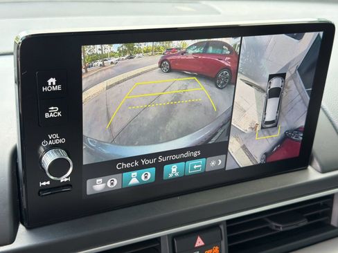Used 2024 Honda Pilot Elite image 19