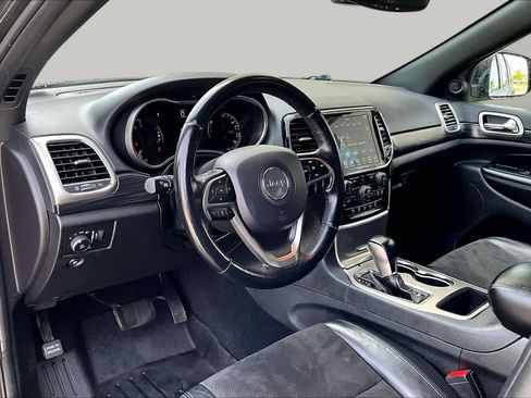 Used 2020 Jeep Grand Cherokee Altitude AWD/4WD image 18