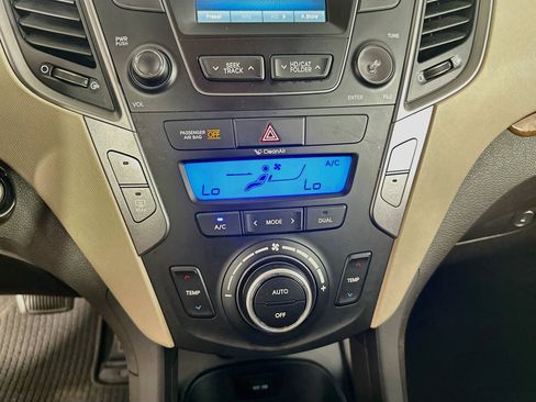 Used 2013 Hyundai Santa Fe Sport 2.0T FWD image 22