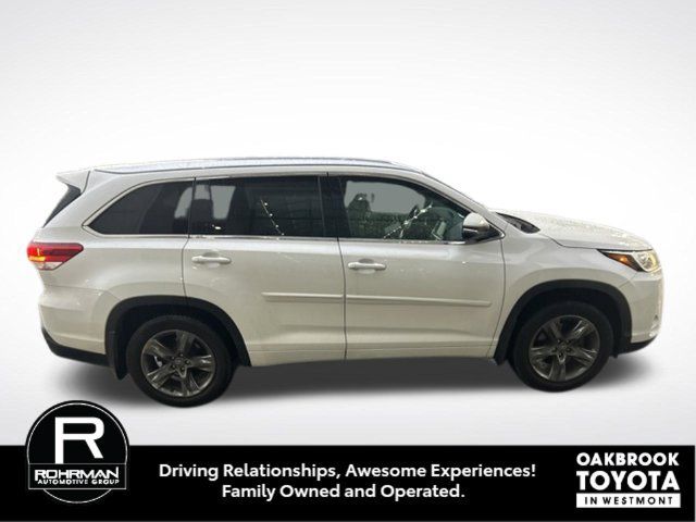 Used 2018 Toyota Highlander Limited Platinum AWD/4WD image 4