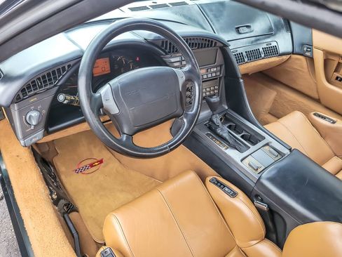 Used 1990 Chevrolet Corvette Convertible image 8