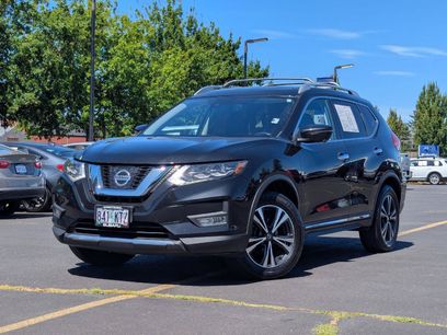 Used 2017 Nissan Rogue SL w/ SL Premium Package