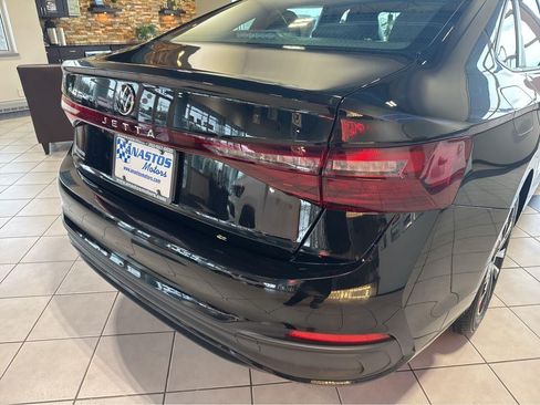 Used 2025 Volkswagen Jetta Sport FWD image 13