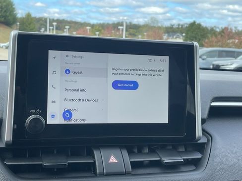 Used 2024 Toyota RAV4 LE image 32