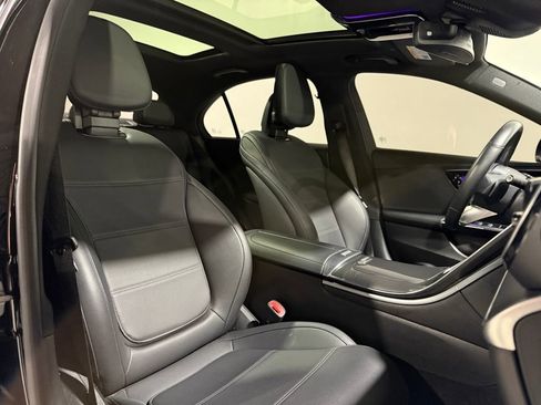 Used 2024 Mercedes-Benz C 300 Sedan image 23