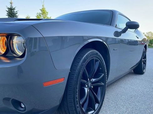 Used 2018 Dodge Challenger R/T w/ Blacktop Package RWD image 3