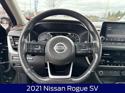 Used 2021 Nissan Rogue SV AWD/4WD image 18