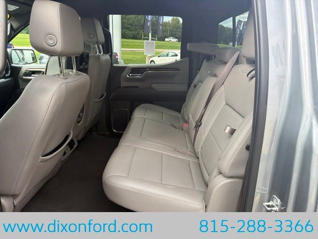 Used 2023 Chevrolet Silverado 1500 LT w/ Leather Package AWD/4WD image 20