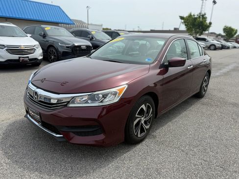 Used 2017 Honda Accord LX image 3