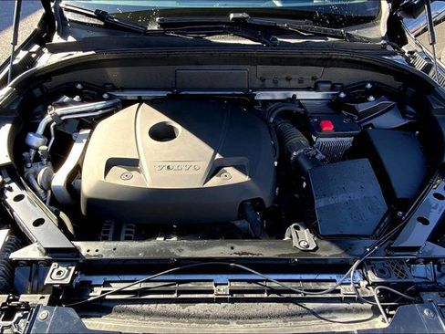 Used 2021 Volvo XC60 T6 R-Design image 9