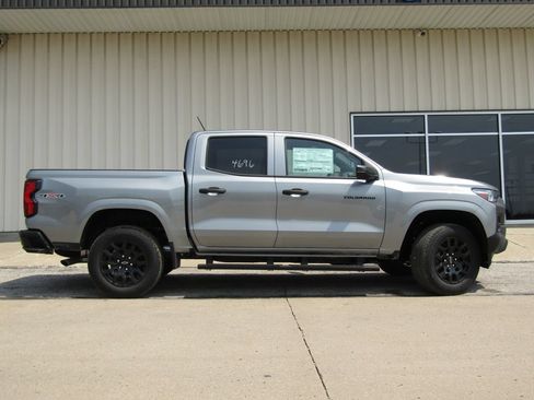 New 2026 Chevrolet Colorado W/T w/ WT Custom Package AWD/4WD image 2