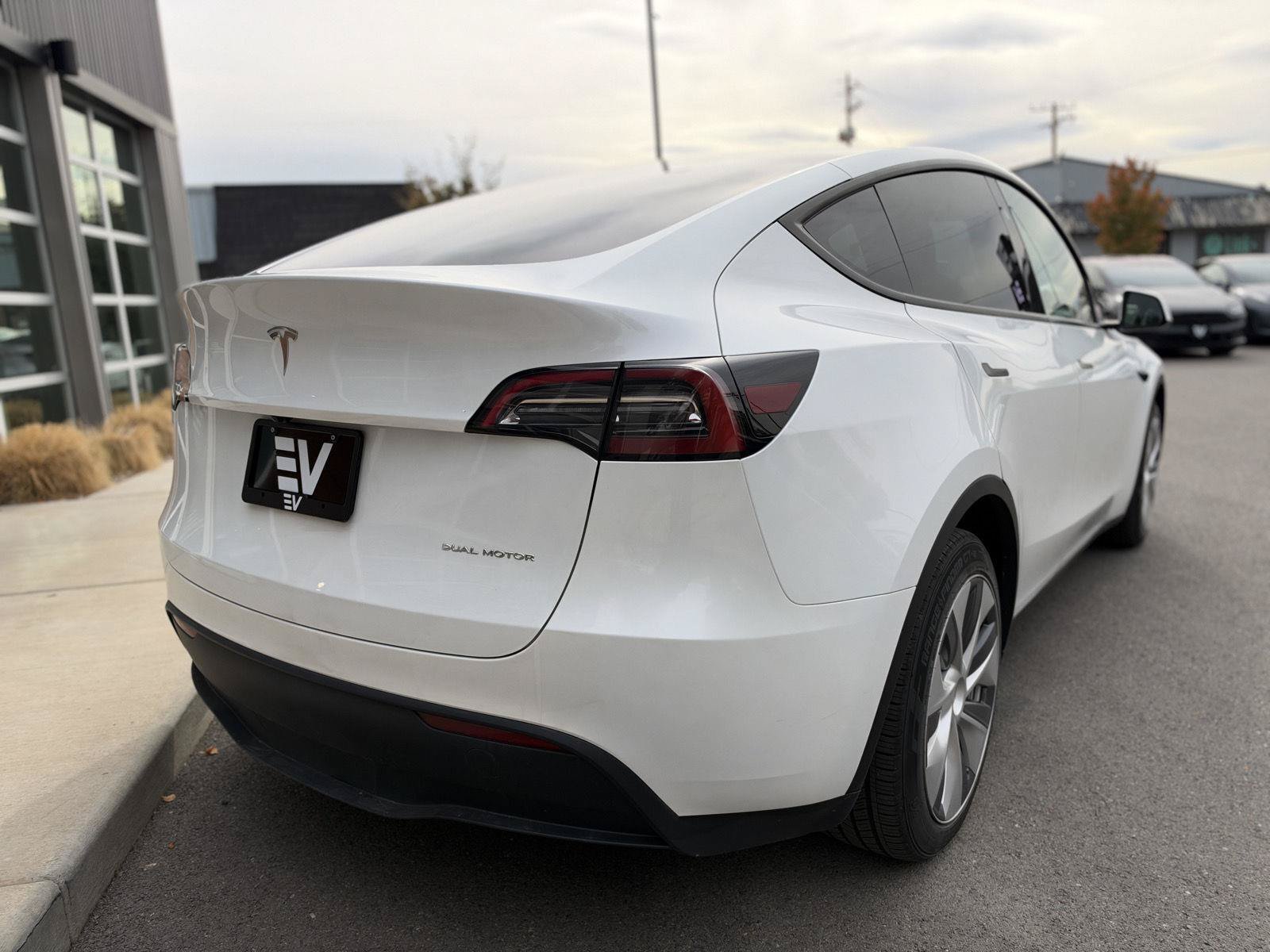 Used 2023 Tesla Model Y Long Range AWD/4WD image 8