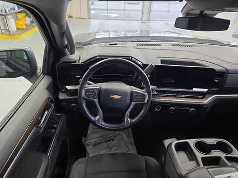 Certified 2022 Chevrolet Silverado 1500 LT image 12