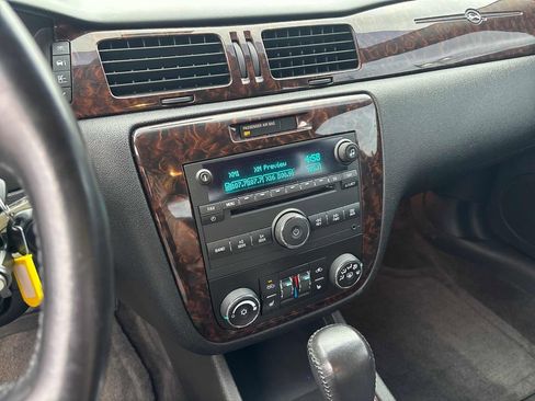 Used 2013 Chevrolet Impala LTZ image 15