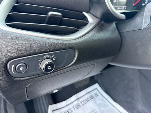 Used 2025 Chevrolet Malibu LT image 27