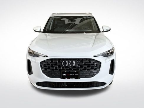 Used 2025 Audi Q5 Premium w/ Convenience Package image 22